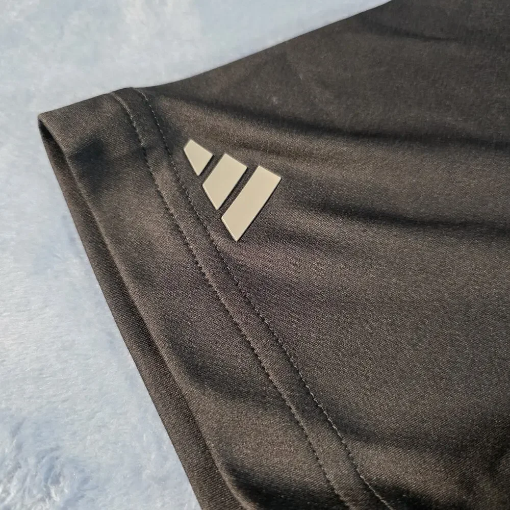 Adidas Men’s Medium Black Performance Polo Lean Body Logo NWT UPF 50 Golf